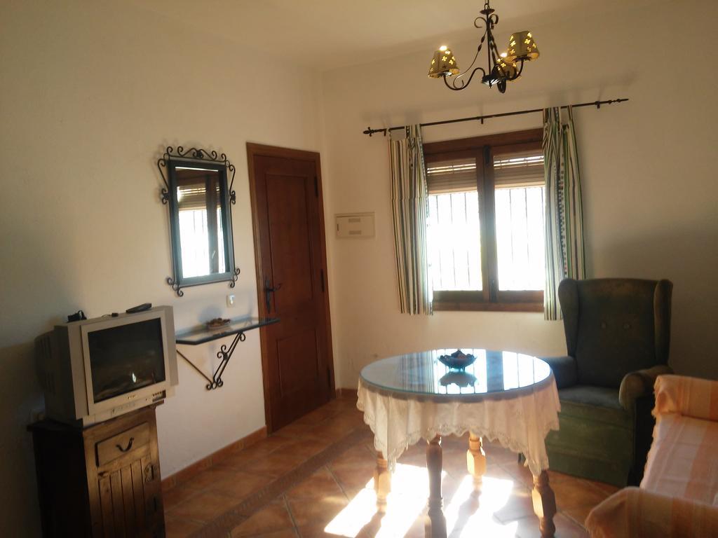 Apartamentos Rurales Jardines Del Visir Хенальгвасиль Экстерьер фото