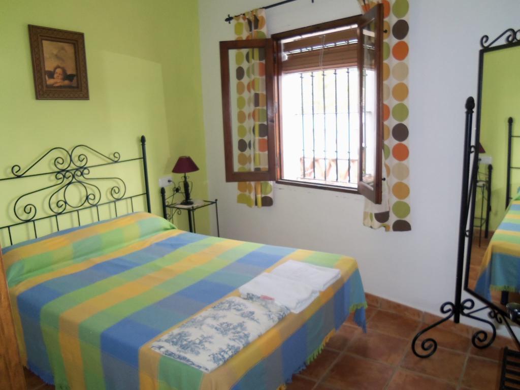 Apartamentos Rurales Jardines Del Visir Хенальгвасиль Экстерьер фото