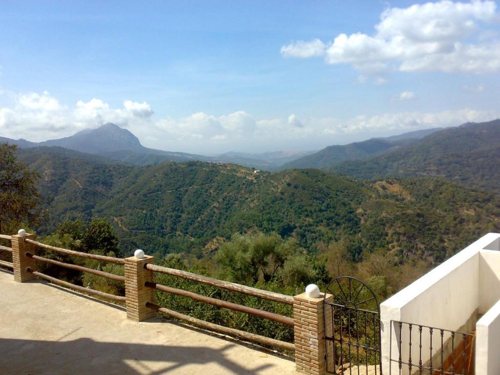 Apartamentos Rurales Jardines Del Visir Хенальгвасиль Экстерьер фото