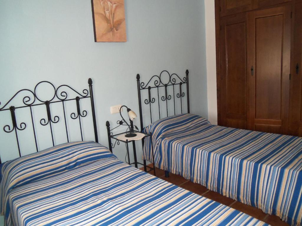 Apartamentos Rurales Jardines Del Visir Хенальгвасиль Экстерьер фото